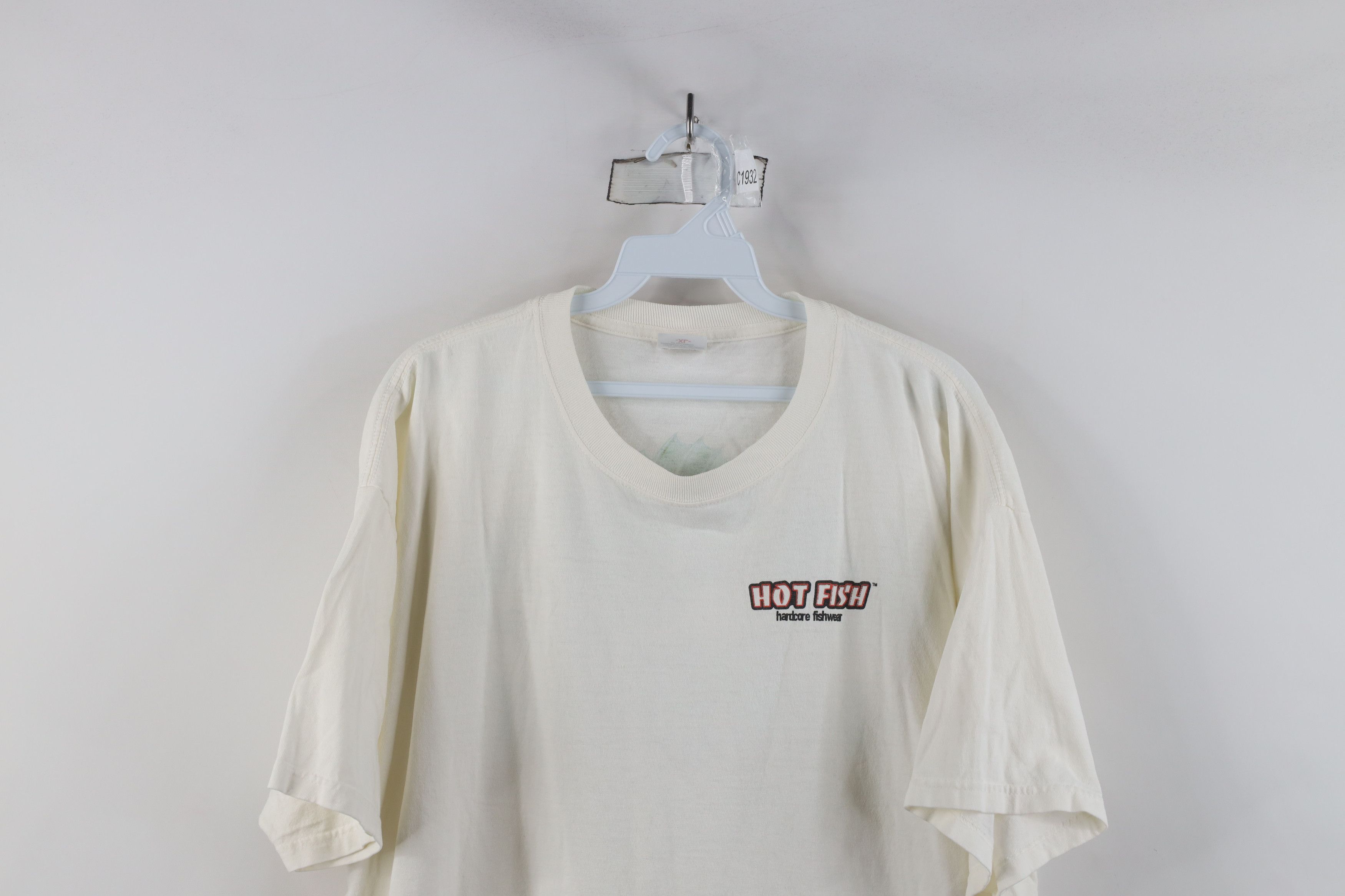 Vintage Vintage 90s Y2K Streetwear Hot Fish Largemouth Bass T-Shirt Size US XL / EU 56 / 4 - 2 Thumbnail