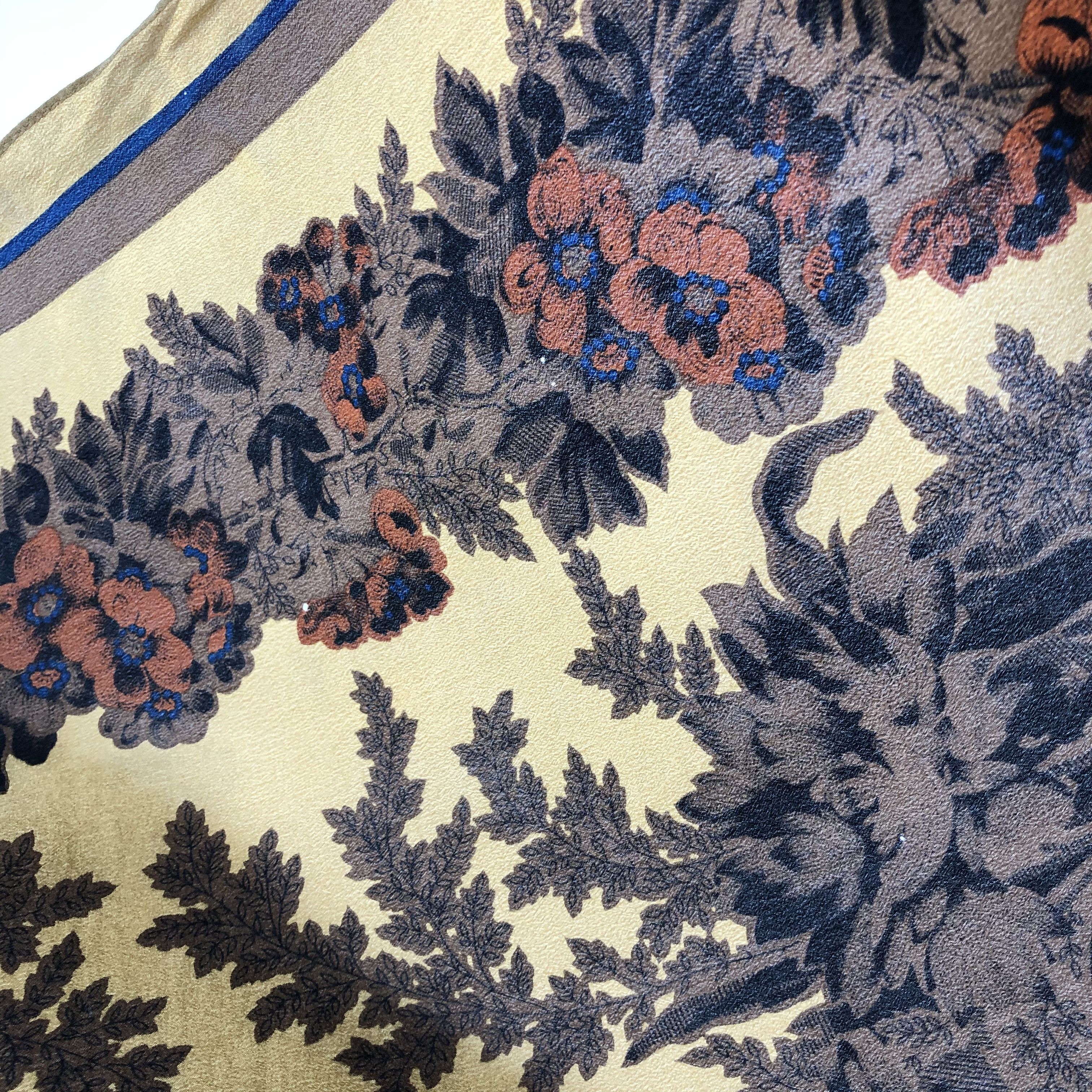 Emanuel Ungaro Vintage Emanuel Ungaro Silk Scarf Size ONE SIZE - 7 Thumbnail