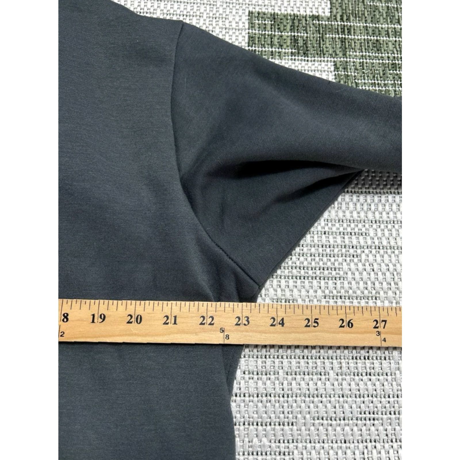 Adidas Adidas Hoodie Mens XL Black Fleece Lined Kangaroo Pocket Cozy Athleisure Hooded Pockets Logo Pullover Sports Mens XL Black Adidas Hoodie Size US XL / EU 56 / 4 - 5 Thumbnail