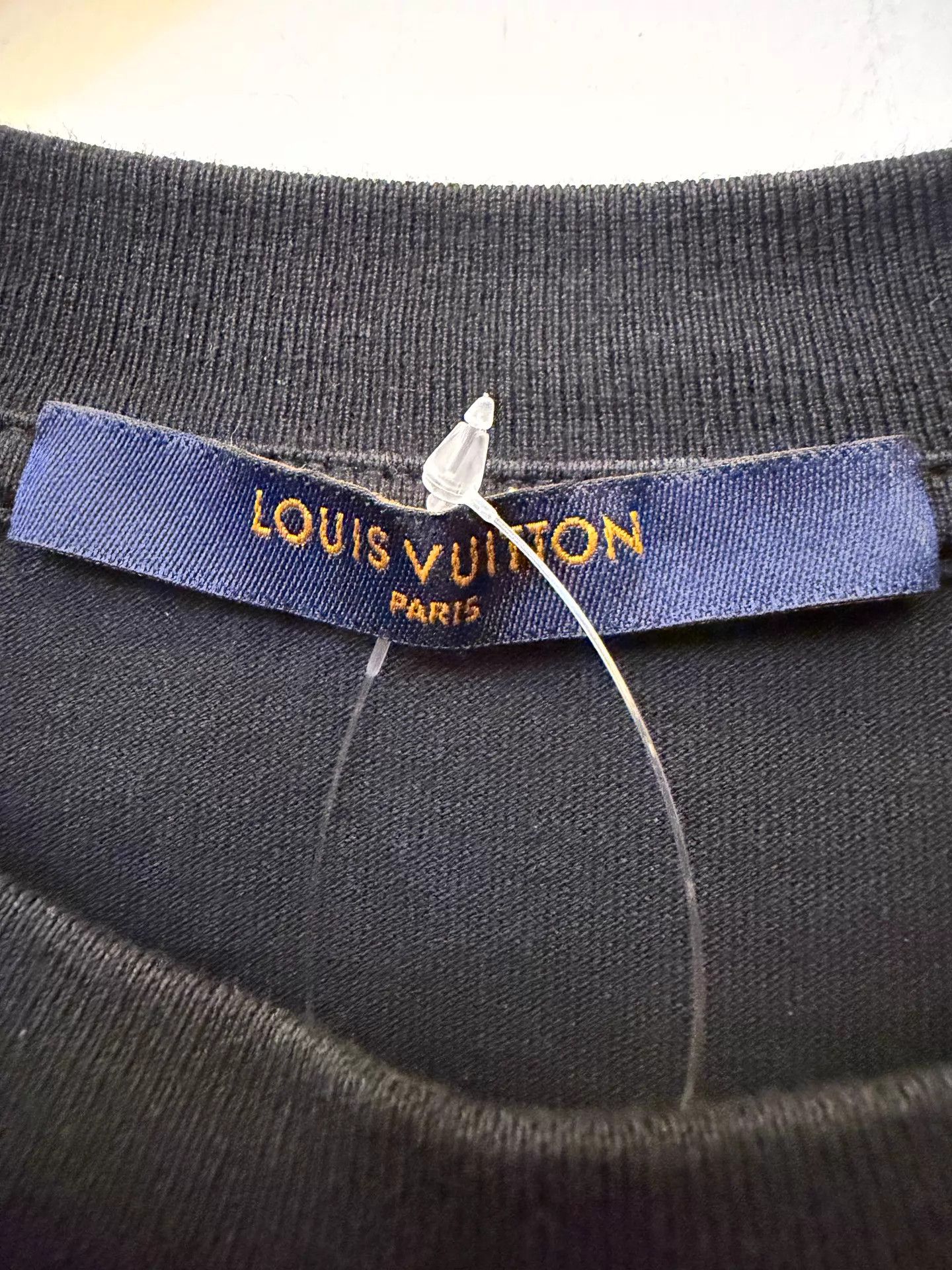 Louis Vuitton LV x NBA Logo Crewneck T-Shirt Black L Size L / US 10 / IT 46 - 2 Thumbnail