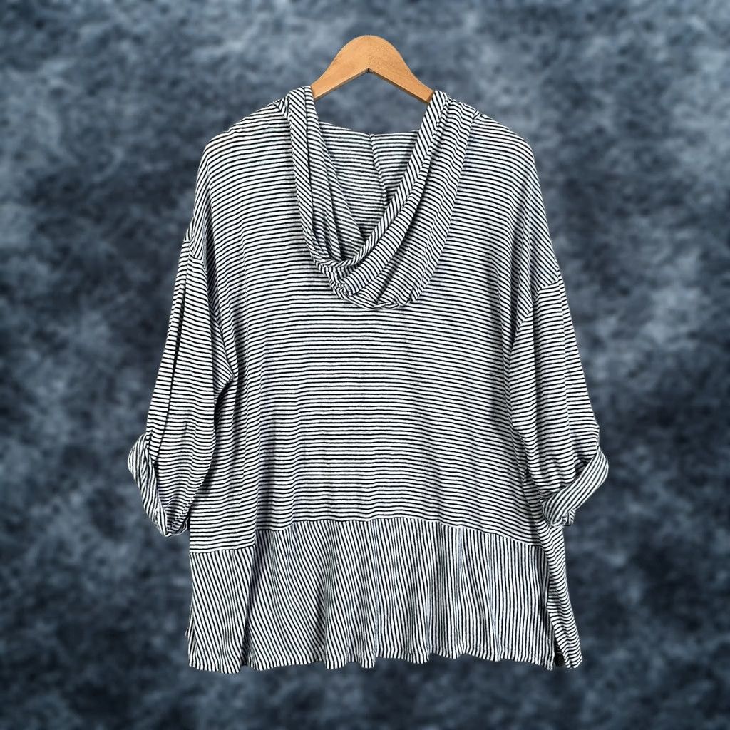 Vintage VINTAGE C&C California Hoodie Womens 3X Blue White Stripe 100% Linen V-Neck Tunic Top Size XXL / US 16-18 / IT 52-54 - 1 Thumbnail