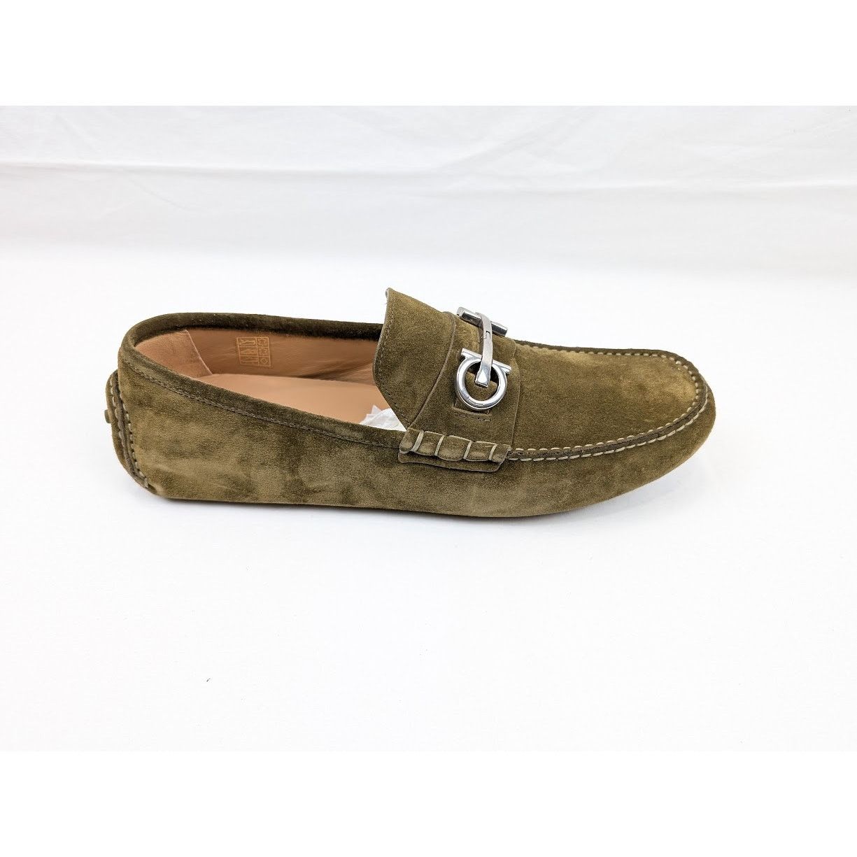 Salvatore Ferragamo o1rshd1 Suede Calf Loafers in Olive Size US 10 / EU 43 - 1 Thumbnail
