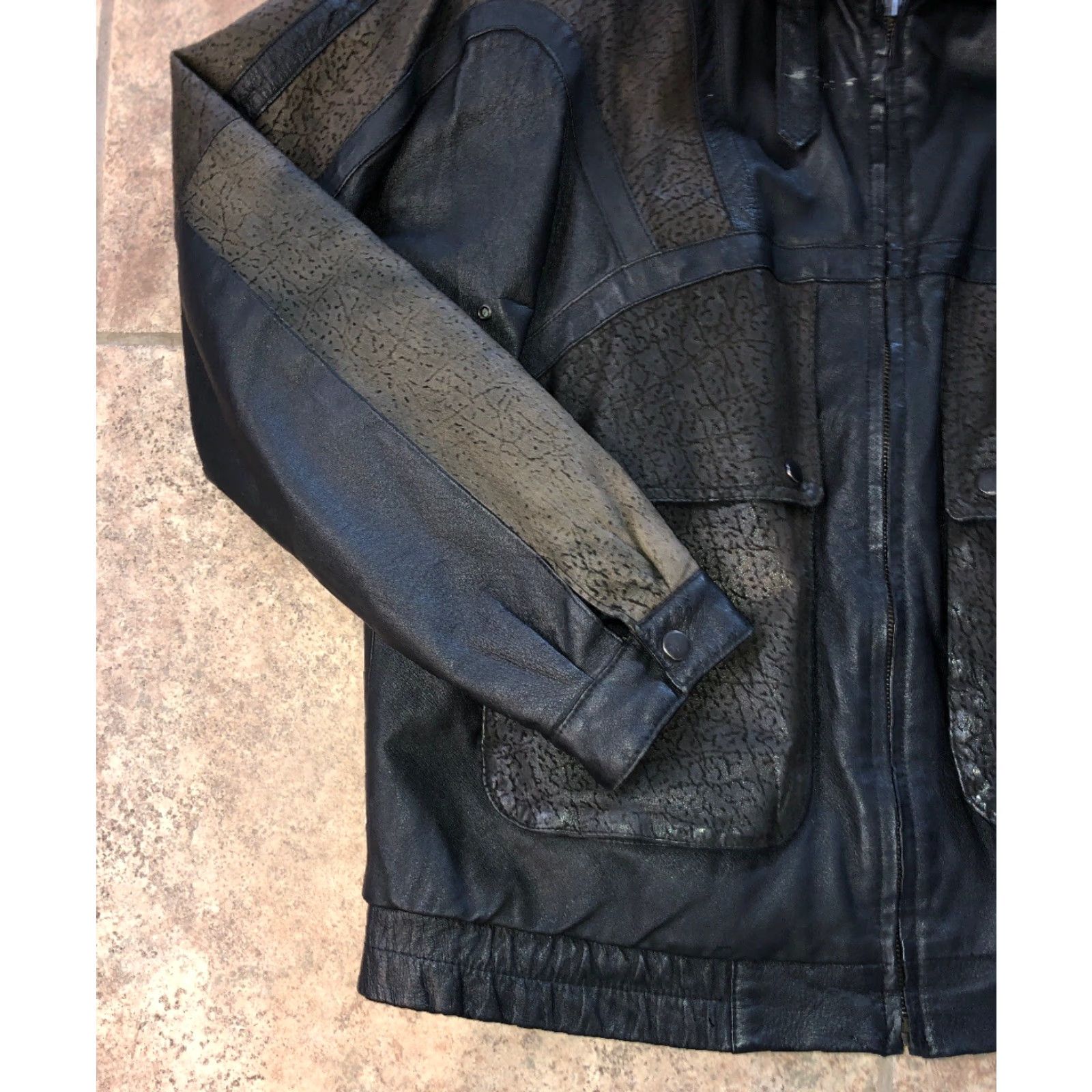 Vintage VINTAGE Adler Leather Jacket Men Full Zip Casual Outer Shell Size L Black Size US L / EU 52-54 / 3 - 3 Thumbnail