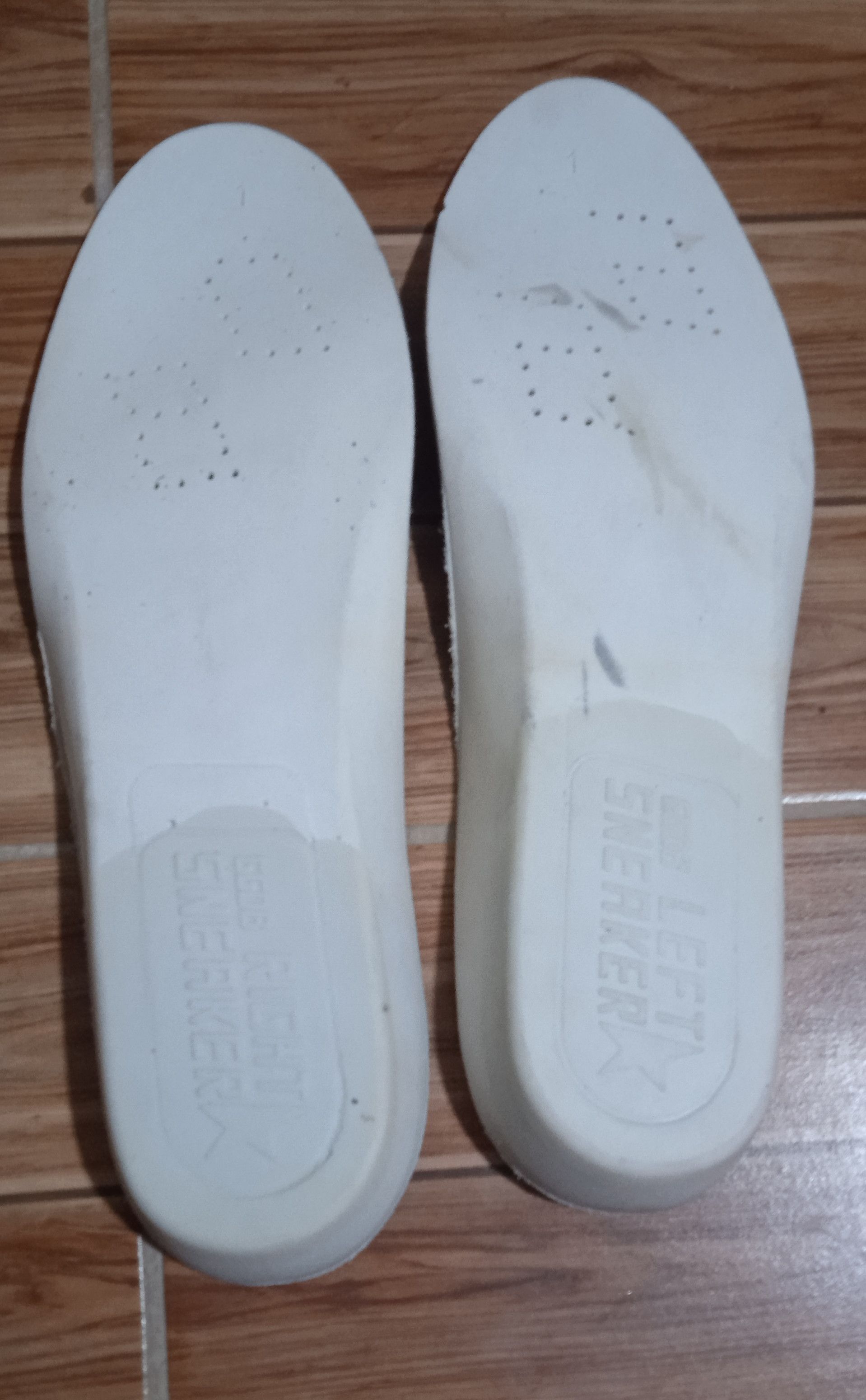 Golden Goose GOLDEN GOOSE SUPER STAR Size US 8 / EU 41 - 16 Thumbnail