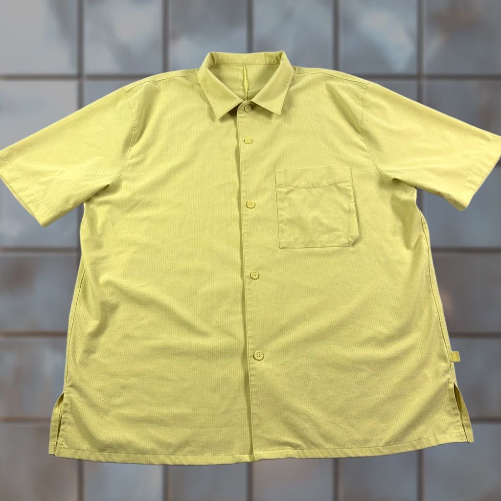 Lululemon Lululemon Shirt Men XL Yellow Button-Up Stretch Casual Camp Ripstop Short Sleeve Collared Pockets Size US XL / EU 56 / 4 - 1 Thumbnail