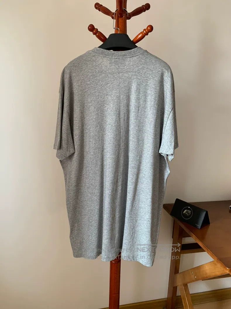 Givenchy Givenchy Skull Naked Lady Short Sleeve Size XS / US 0-2 / IT 36-38 - 2 Thumbnail