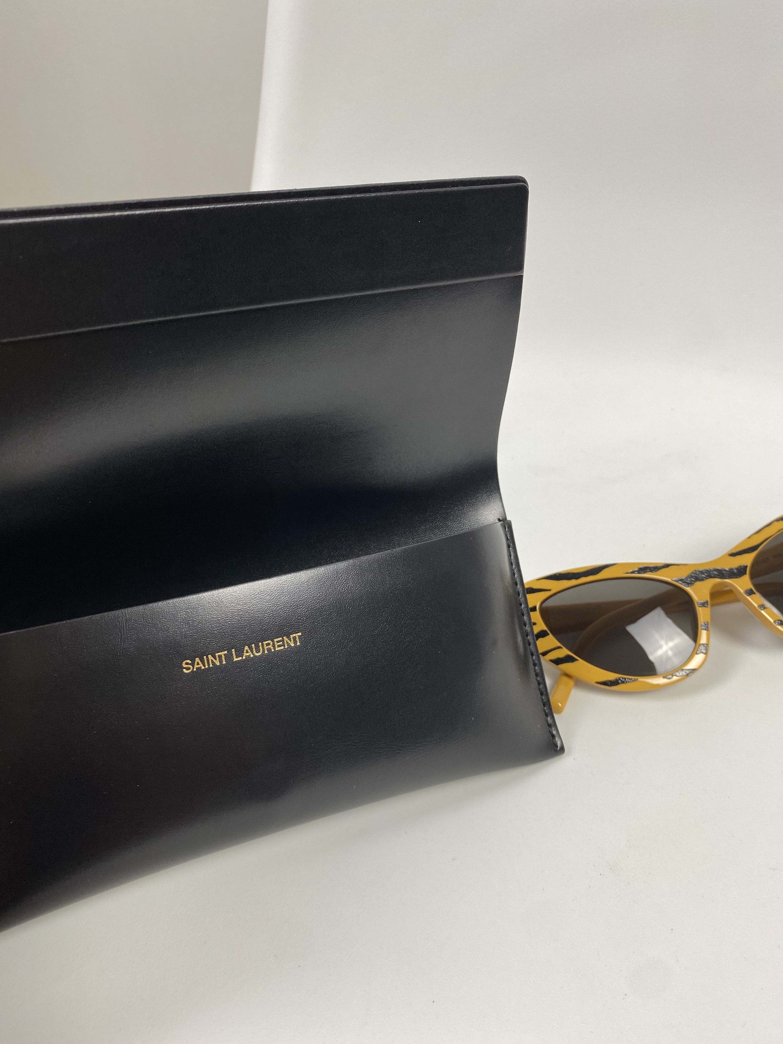 Saint Laurent Paris Saint Laurent Lily SL213 Sunglasses Size ONE SIZE - 14 Thumbnail