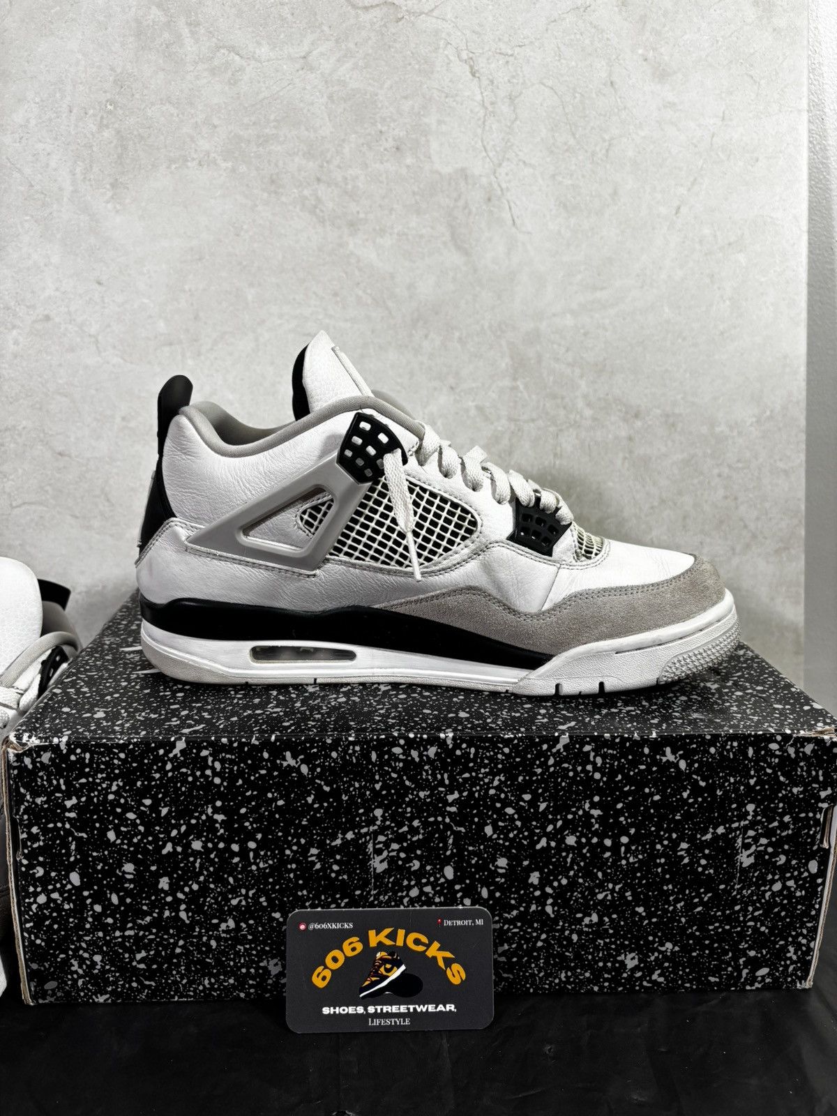 Jordan Brand Jordan 4 ‘Military Black’ | Size: 10M, Preowned Size US 10 / EU 43 - 4 Thumbnail