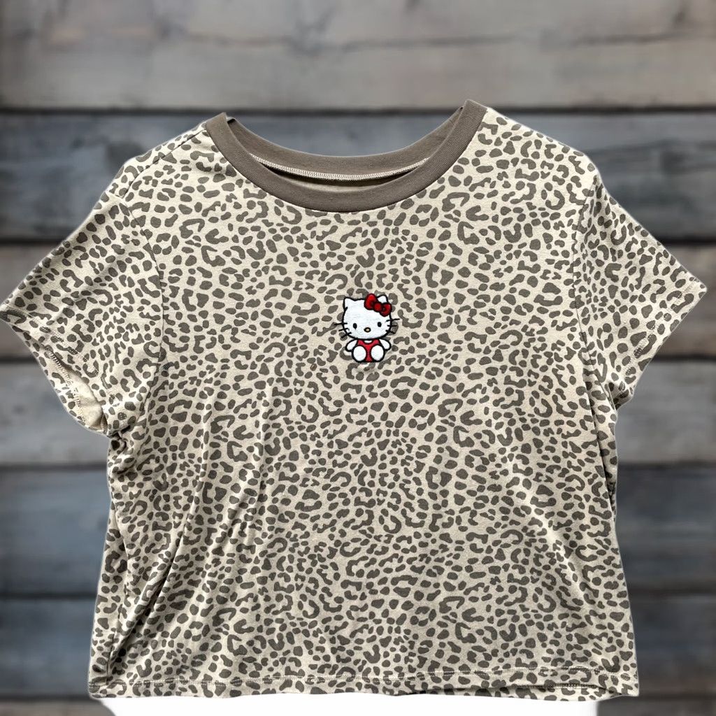 Vintage Hello Kitty Sanrio Leopard Print Crop Top Womens XXL Tan Short Sleeve T-Shirt Size XXL / US 16-18 / IT 52-54 - 1 Thumbnail