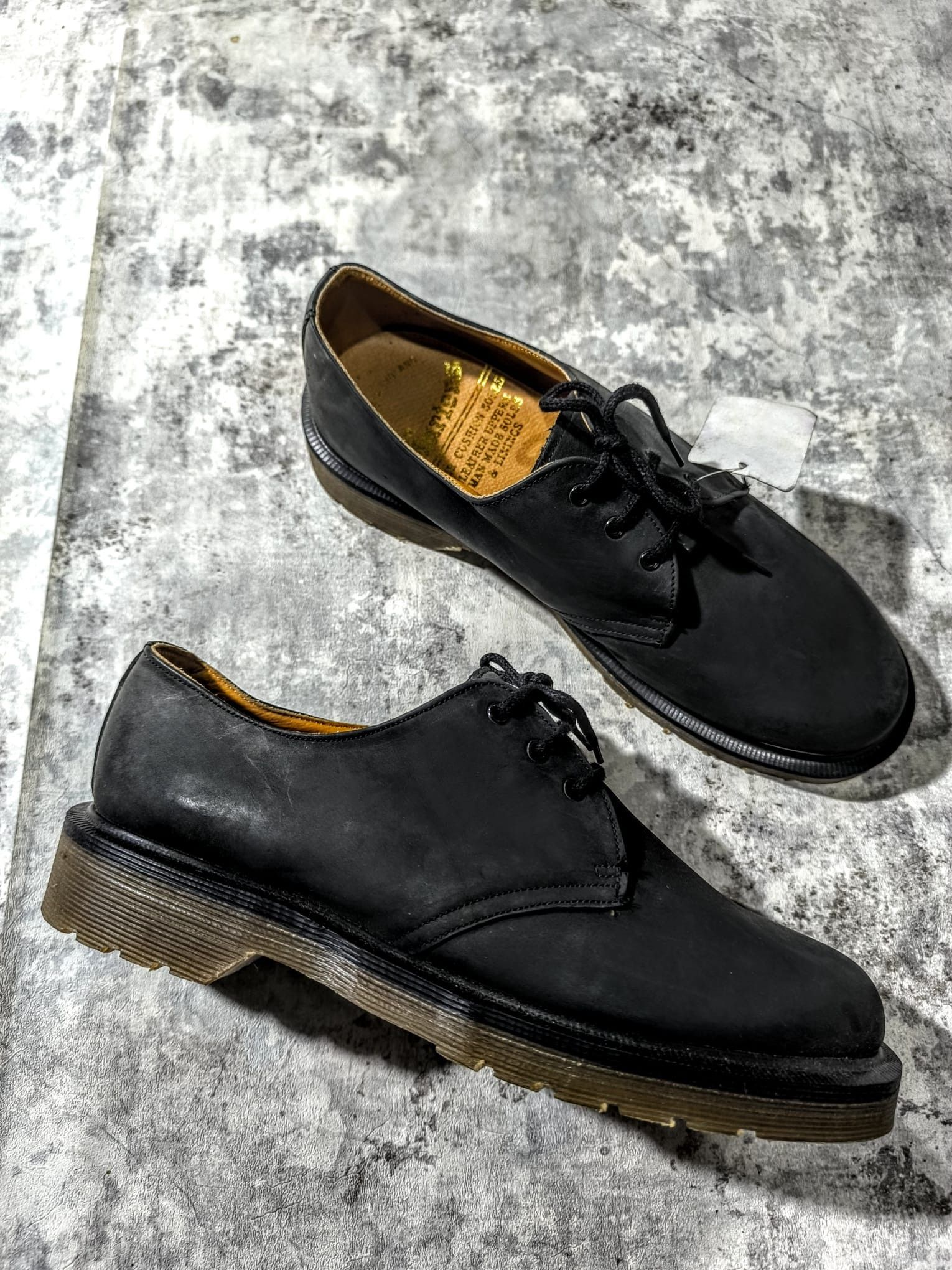 Dr. Martens vintage dr. martens oxford made in England Size US 7 / EU 40 - 1 Thumbnail