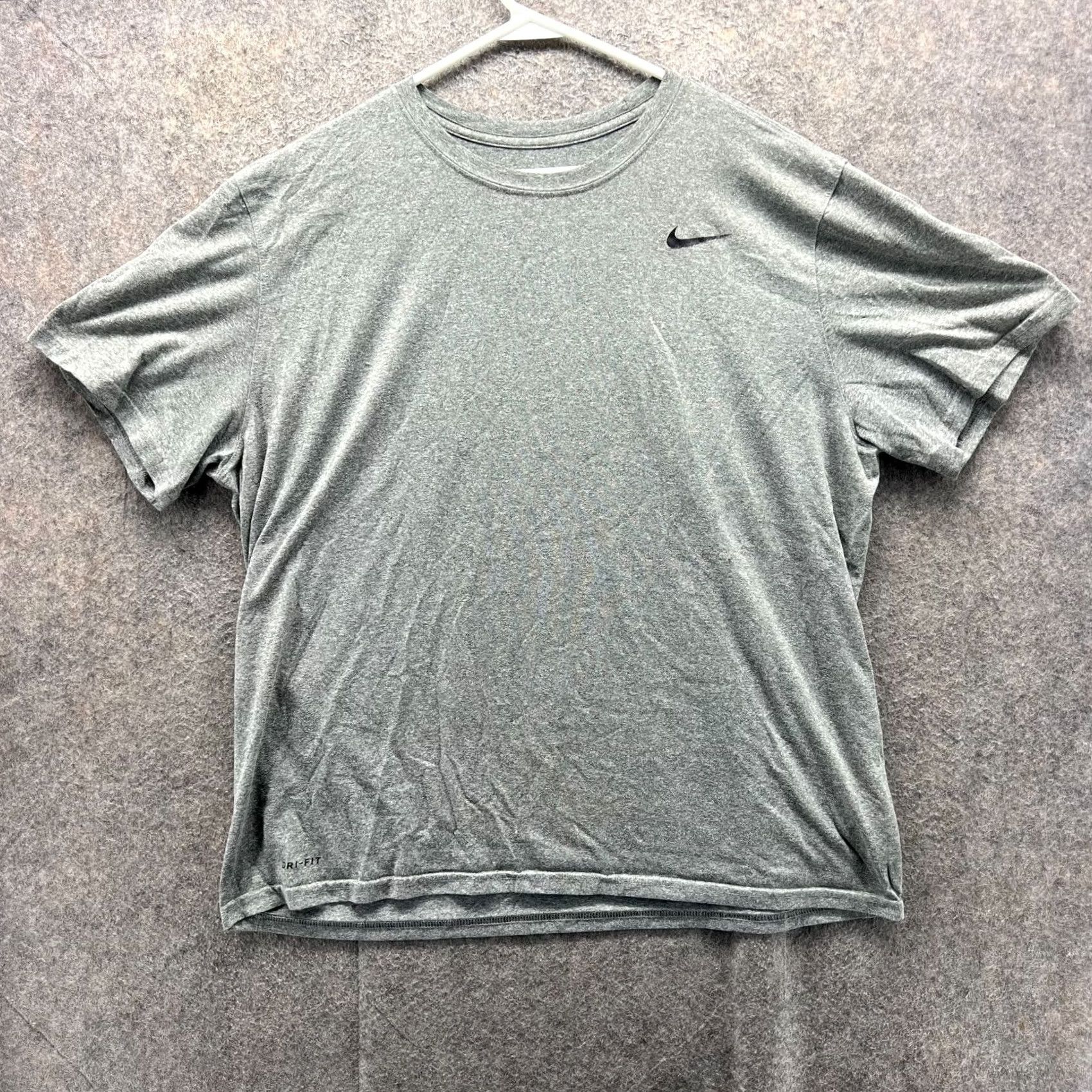 Nike Nike Dri-Fit Shirt Men XXL Gray Heather Jersey Crewneck Swoosh Logo Athletic T-Shirt Short Sleeve Vintage? No Size US XXL / EU 58 / 5 - 2 Thumbnail