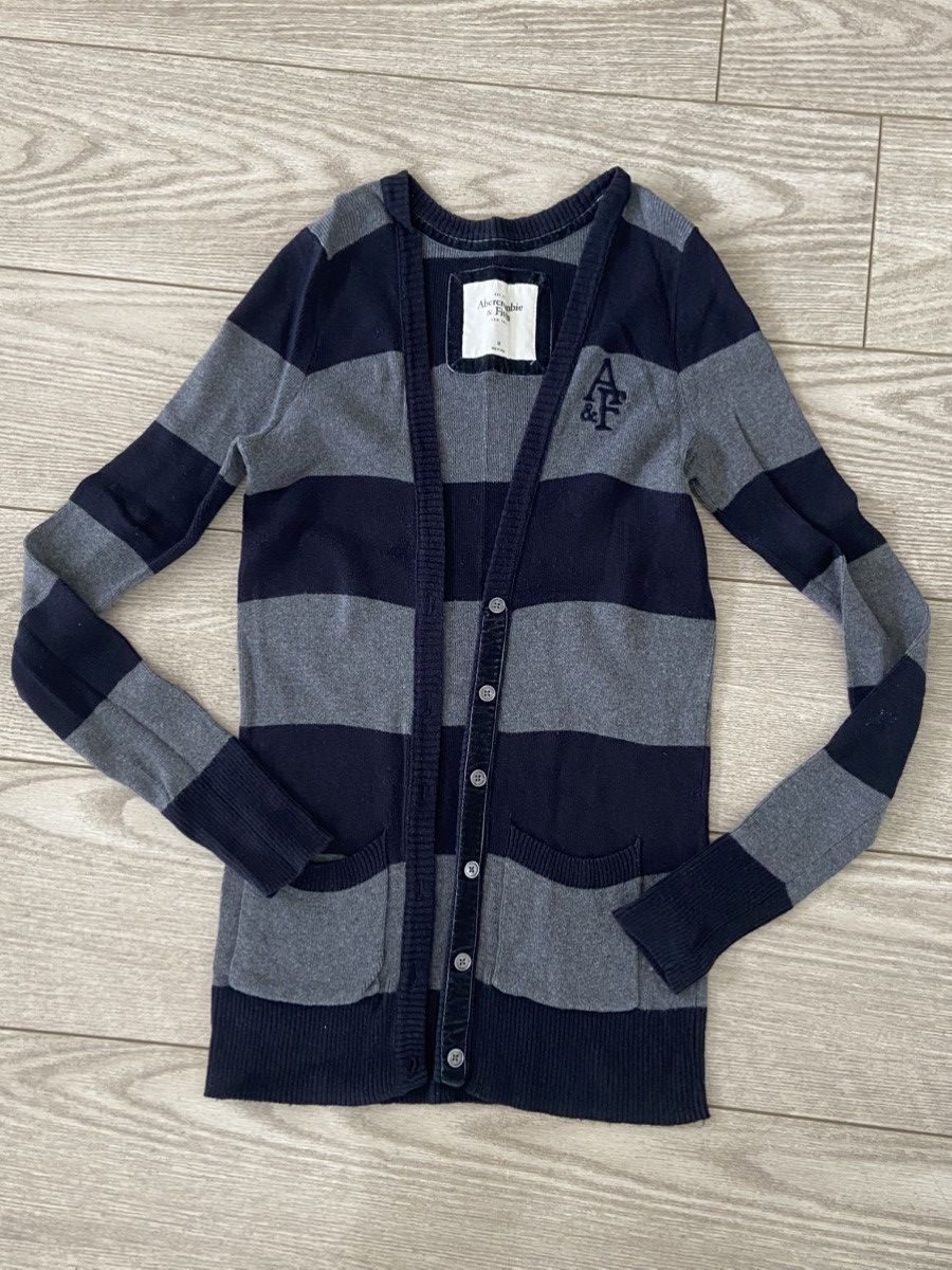 Abercrombie & Fitch Abercrombie & Fitch women’s cardigan. Size: S. Size S / US 4 / IT 40 - 1 Thumbnail