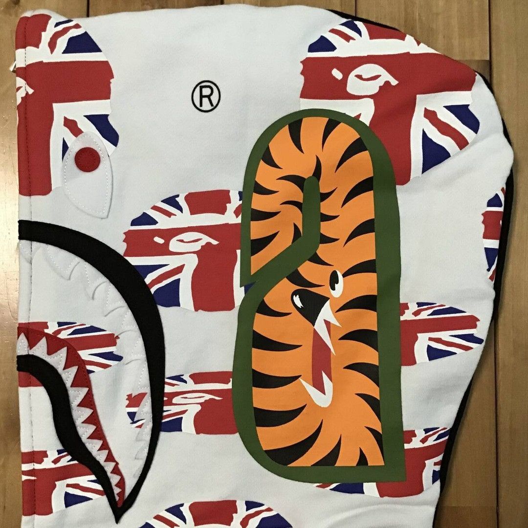 Bape 2017 BAPE UK Union Jack Shark full zip hoodie a bathing ape Size US XL / EU 56 / 4 - 5 Thumbnail