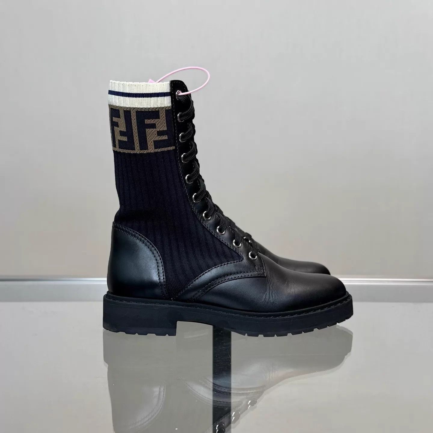 Fendi Fendi Monogram Martin Boots Size 35 98 Size US 4.5 / IT 34.5 - 3 Thumbnail