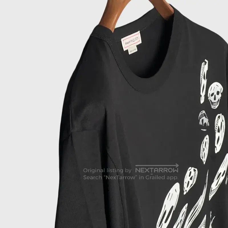 Alexander McQueen Alexander McQueen Black Graphic Short Sleeve T-Shirt . Size US S / EU 44-46 / 1 - 5 Thumbnail