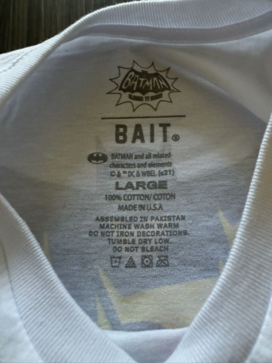 Bait BAIT x DC Comics Batman Graphic T-Shirt White Men’s Large Size US L / EU 52-54 / 3 - 2 Thumbnail