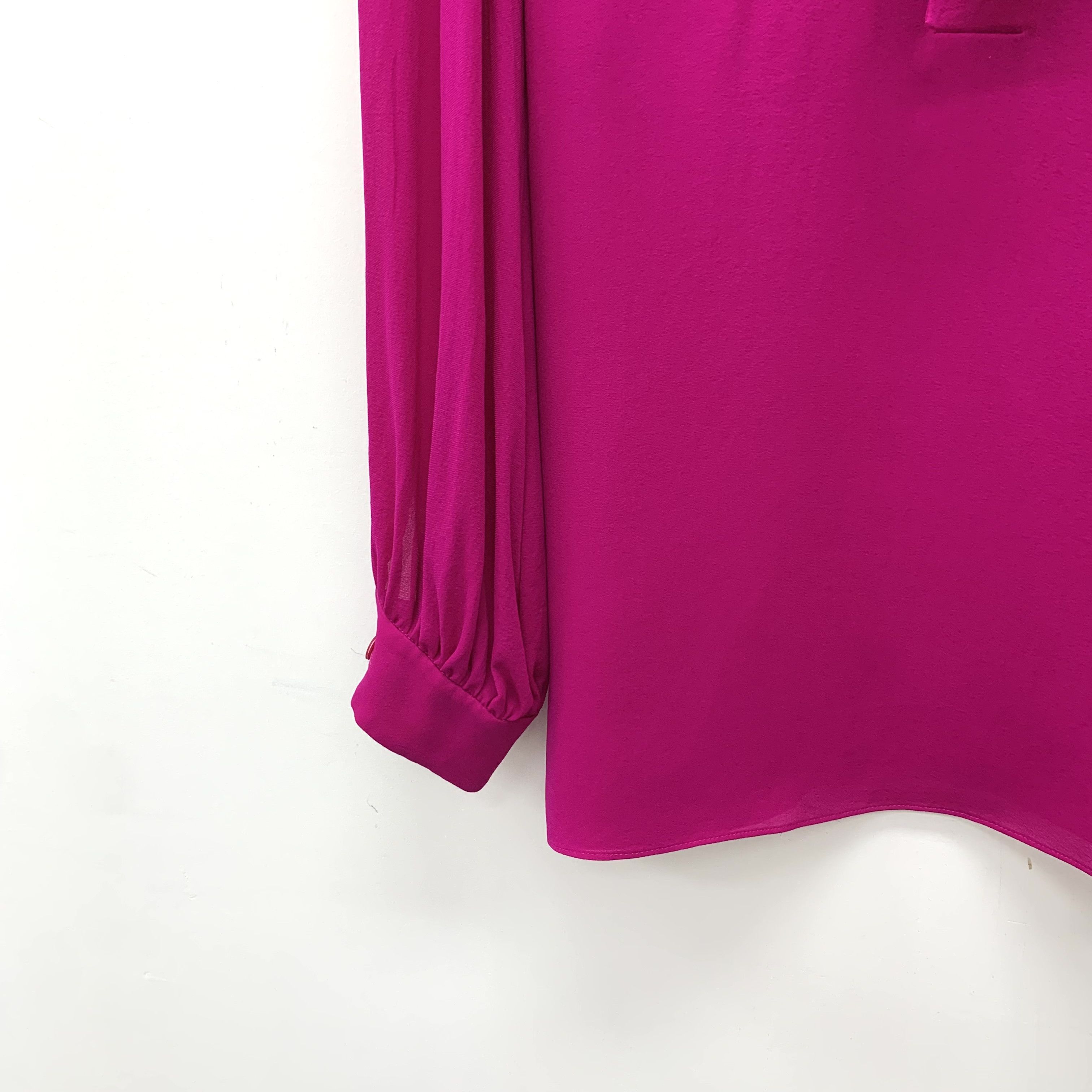Gucci Gucci Purple Silk Bow Tie Collar Long-Sleeve Shirt (Size M) Size S / US 4 / IT 40 - 5 Thumbnail