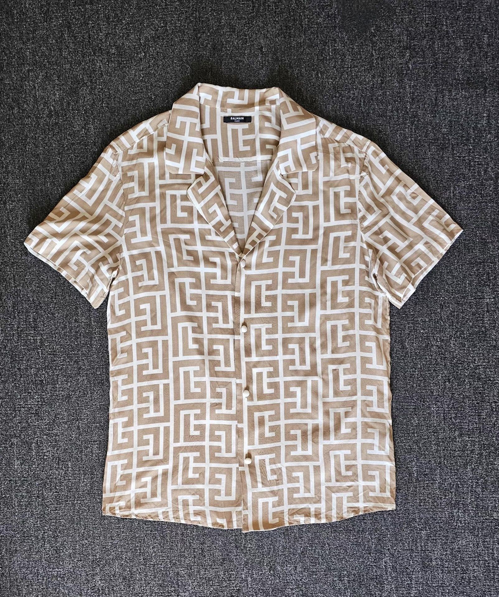 Balmain Balmain Short Sleeve Shirt / T-shirt, Size US L / EU 52-54 / 3 - 1 Thumbnail