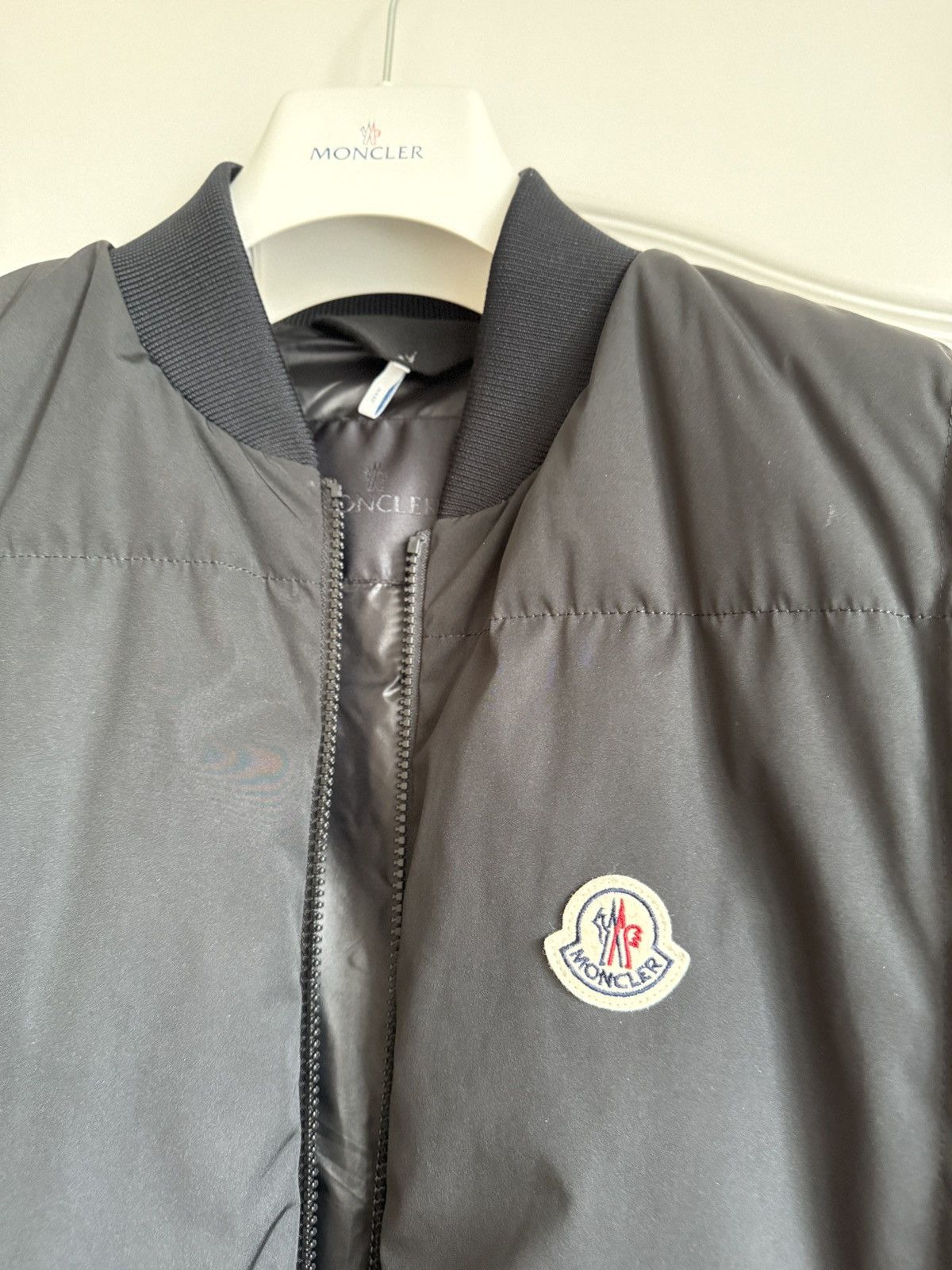 Moncler Moncler Taku Down Jacket - Zip-off sleeves BLK/Size L,3 Size US L / EU 52-54 / 3 - 17 Thumbnail