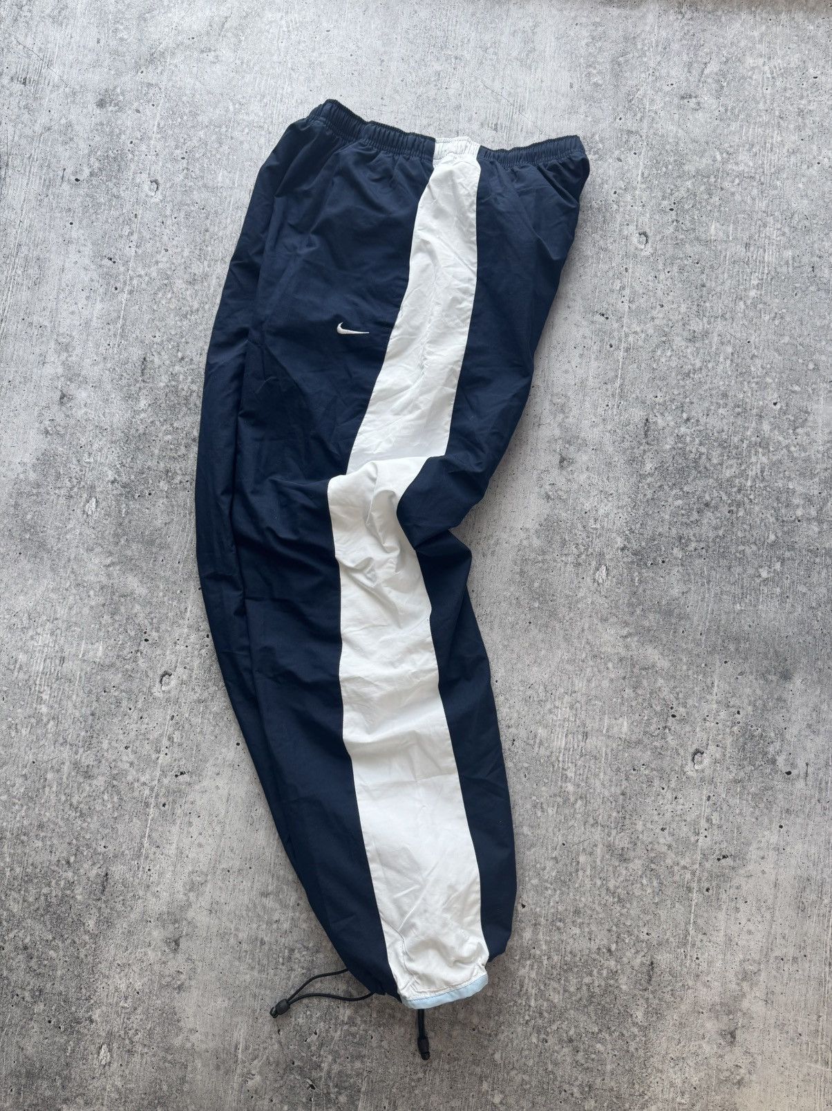 Nike Nike vintage pants joggers nylon y2k drill Size US 34 / EU 50 - 3 Thumbnail