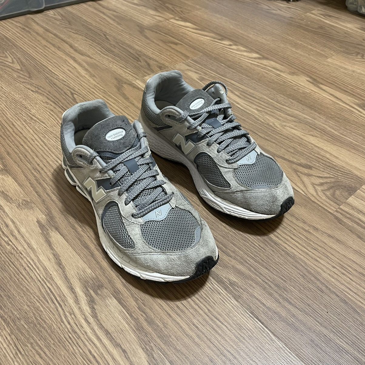 New Balance New Balance Men's Grey 2002r Size 10.5 Size US 10.5 / EU 43-44 - 4 Thumbnail