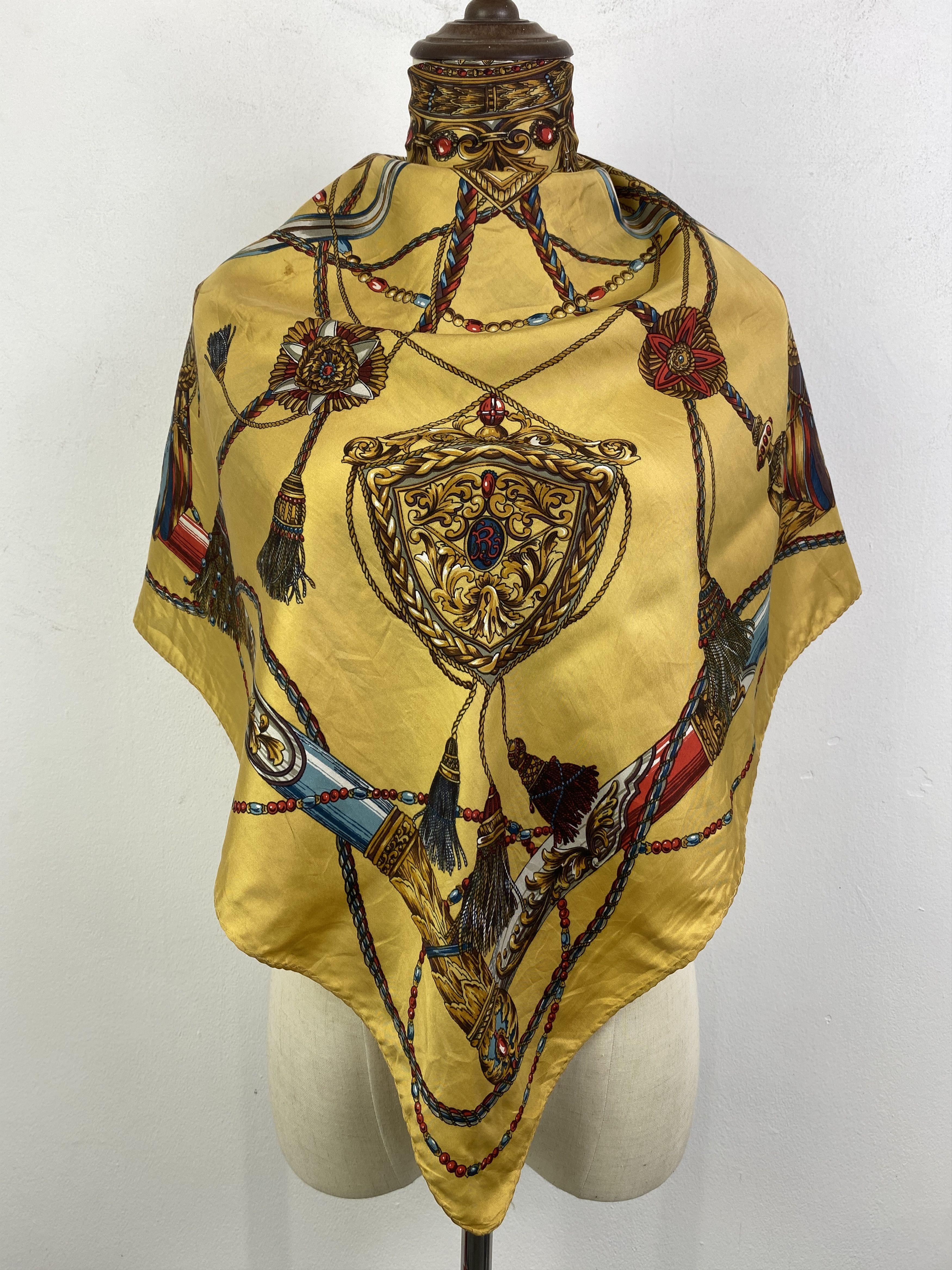 Other Vintage Chain And Tassel Silk Scarf / Silk Shawl SN0258 Size ONE SIZE - 1 Thumbnail