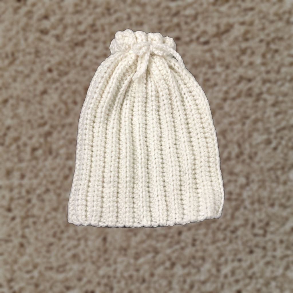Vintage Handmade Beanie Toque Womens One Size White Knit Acrylic Bow Winter Snow Beanie Womens One Size White Knit Acrylic Bow Winter Snow Size ONE SIZE - 1 Thumbnail