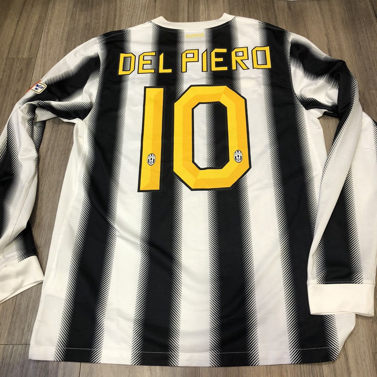 Nike Juventus 11/12 tim cup final home shirt #10 Del Piero Size US M / EU 48-50 / 2 - 2 Thumbnail