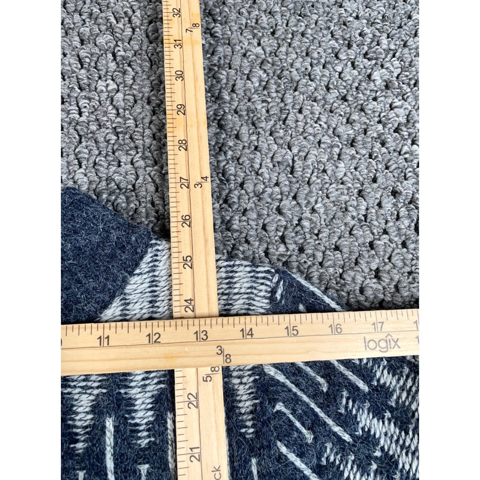Eddie Bauer VINTAGE Eddie Bauer Wool Blend Fair Isle Sweater Women Large Gray Crew Neck Heavyweight Knit Pullover 90s Hipster Retro Ski Womens Size L / US 10 / IT 46 - 7 Thumbnail