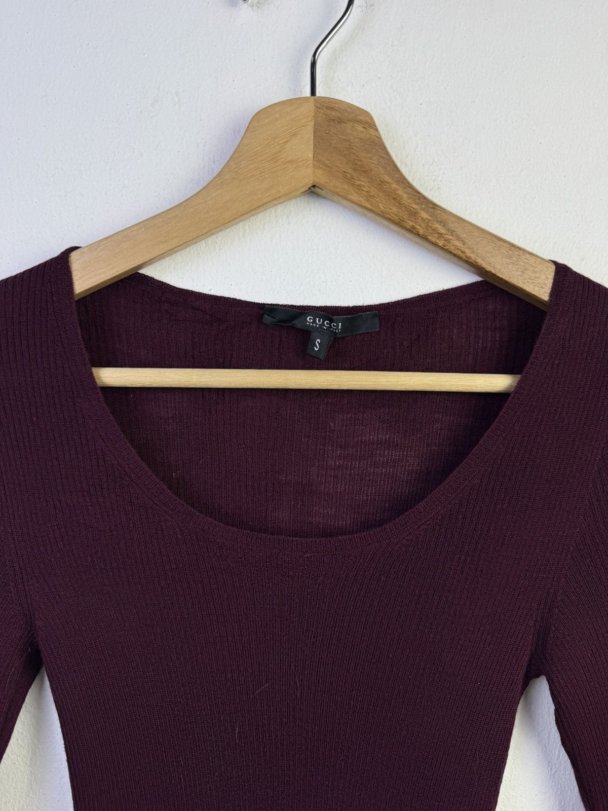 Gucci Gucci ribbed long sleeve scooped neck pullover top Size S / US 4 / IT 40 - 4 Thumbnail