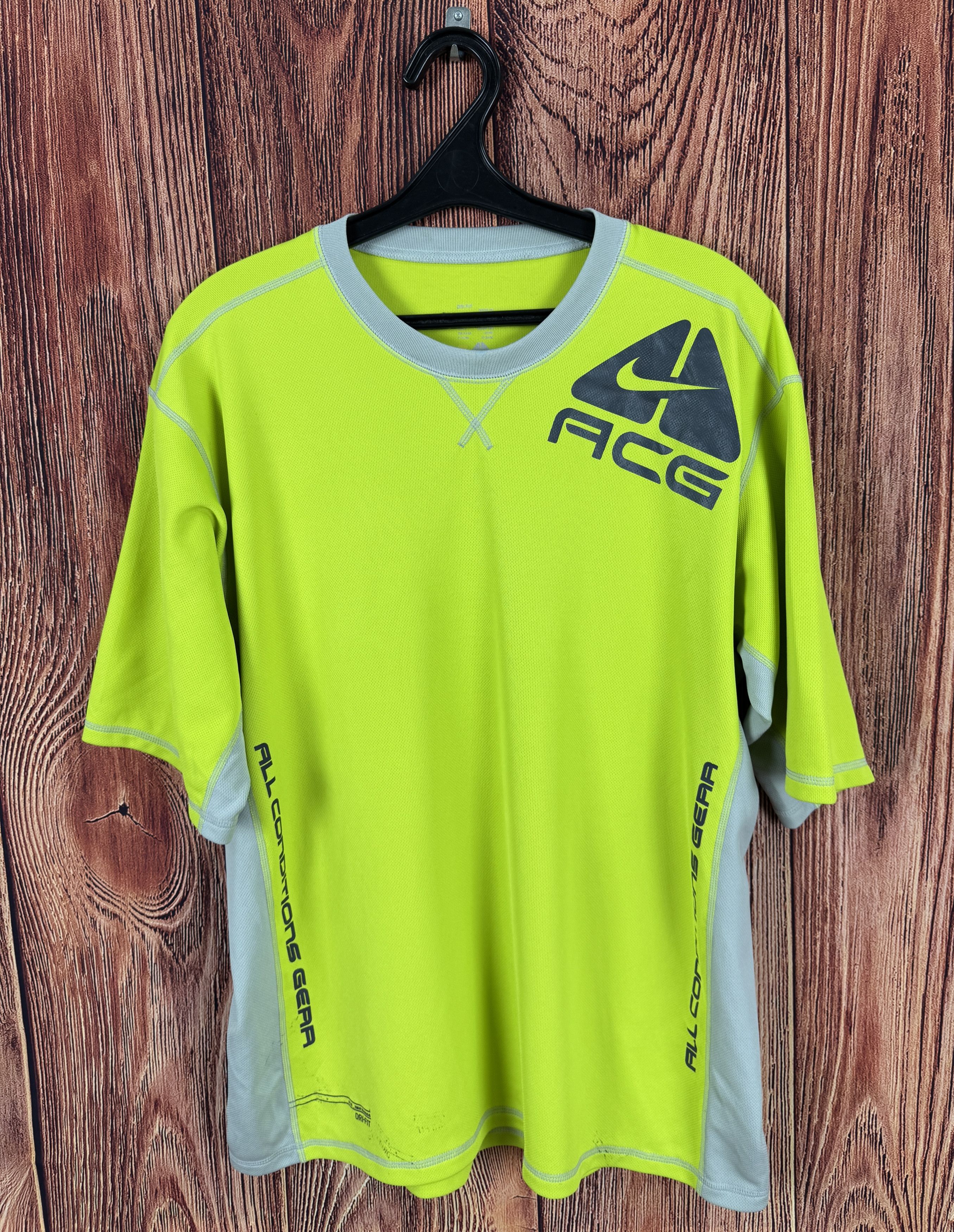 Nike ACG Vintage NIKE ACG Dri-Fit T-shirt Size US L / EU 52-54 / 3 - 1 Thumbnail