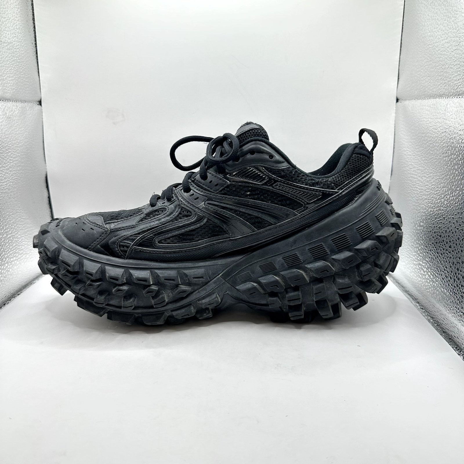 Balenciaga Balenciaga Defender Bouncer Size US 9 / EU 42 - 9 Thumbnail