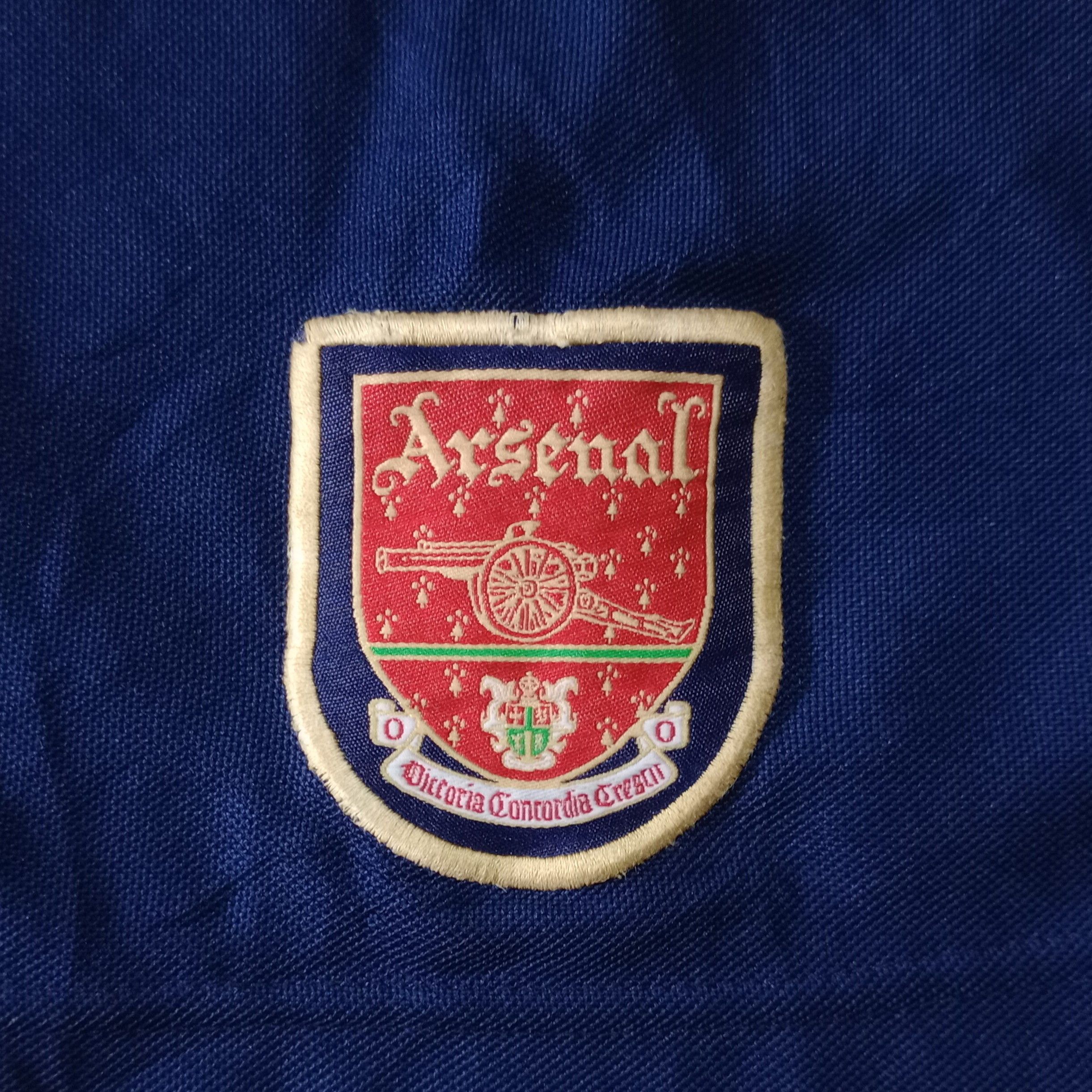 Nike Arsenal 2000-2001 Training Jersey Size US M / EU 48-50 / 2 - 7 Thumbnail