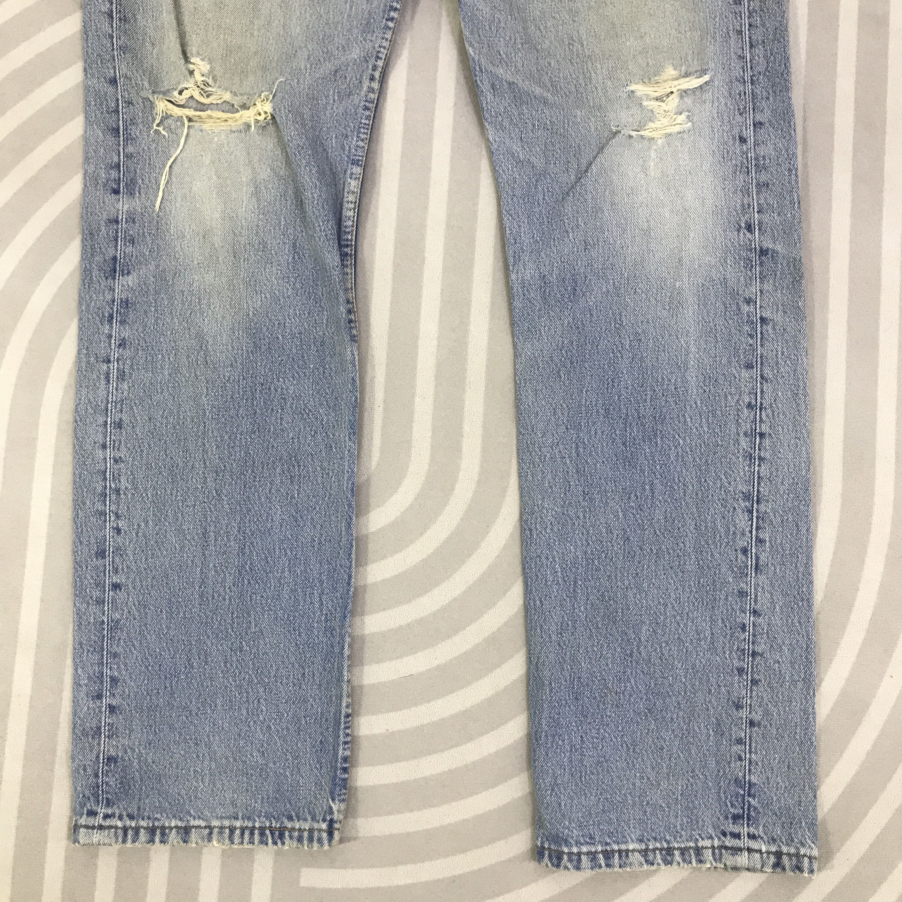 Levi's Vintage Distressed Levis 501 denim Jeans Pants K129B9 Size US 32 / EU 48 - 3 Thumbnail