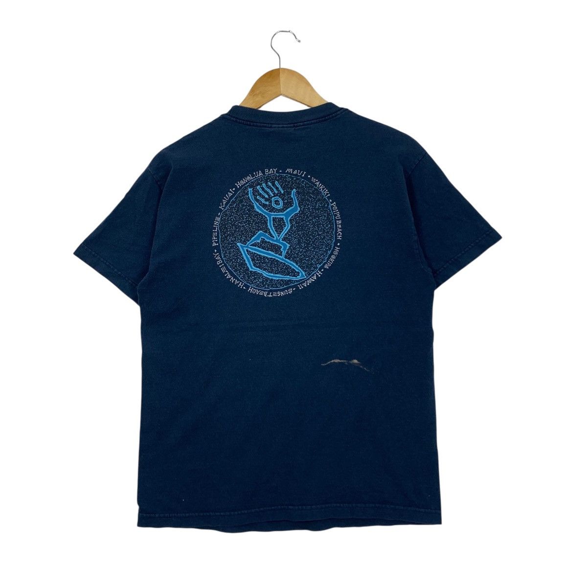 Vintage Vintage HAWAIIAN LEGENDS SURF Surfing Back Hit Usa Shirt Size US M / EU 48-50 / 2 - 1 Thumbnail