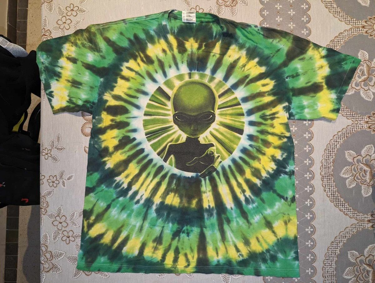 Vintage Vintage alien t shirt Size US XL / EU 56 / 4 - 1 Thumbnail