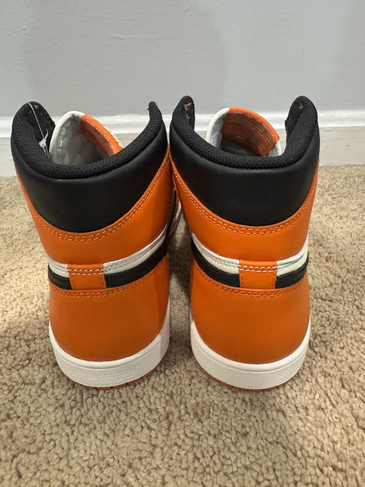 Jordan Brand Jordan 1 Shattered Backboard Away 2016 Size US 10 / EU 43 - 4 Thumbnail
