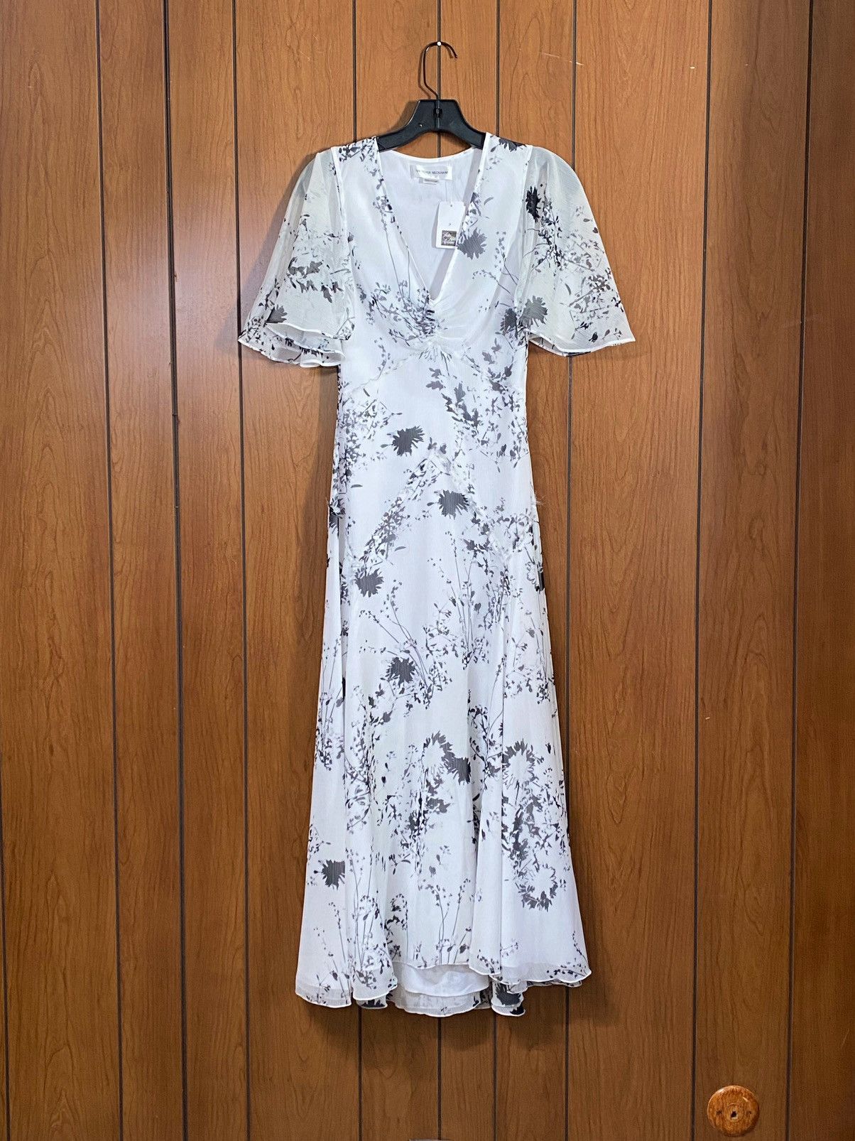 Victoria Beckham Victoria Beckham Floaty Floral Print Godet Midi Dress size 0 Size XS / US 0-2 / IT 36-38 - 7 Thumbnail