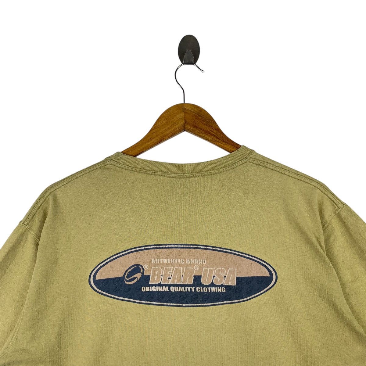 Vintage Vintage BEAR USA Surfing Surboard Hawaiian Big Logo T-Shirt Size US L / EU 52-54 / 3 - 7 Thumbnail