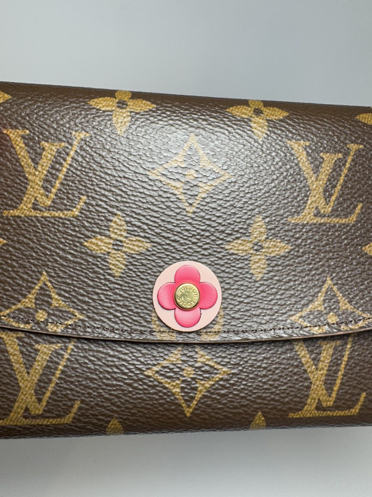 Louis Vuitton Louis Vuitton Emilie Bloom Fuchsia Monogram Wallet Size ONE SIZE - 11 Thumbnail