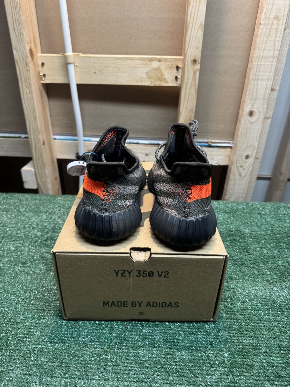 Adidas Adidas Yeezy Boost 350 Carbon Beluga Size 7 Size US 7 / EU 40 - 8 Thumbnail