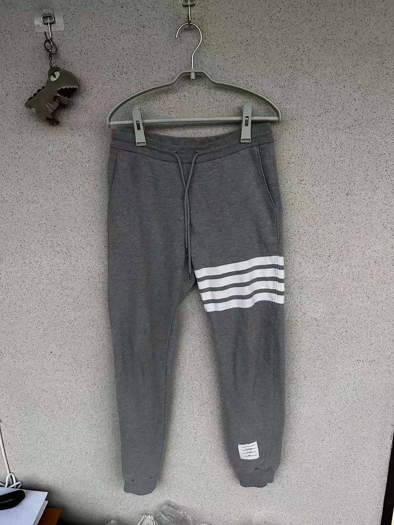 Thom Browne Thom Browne Joggers Size US 39 - 1 Thumbnail