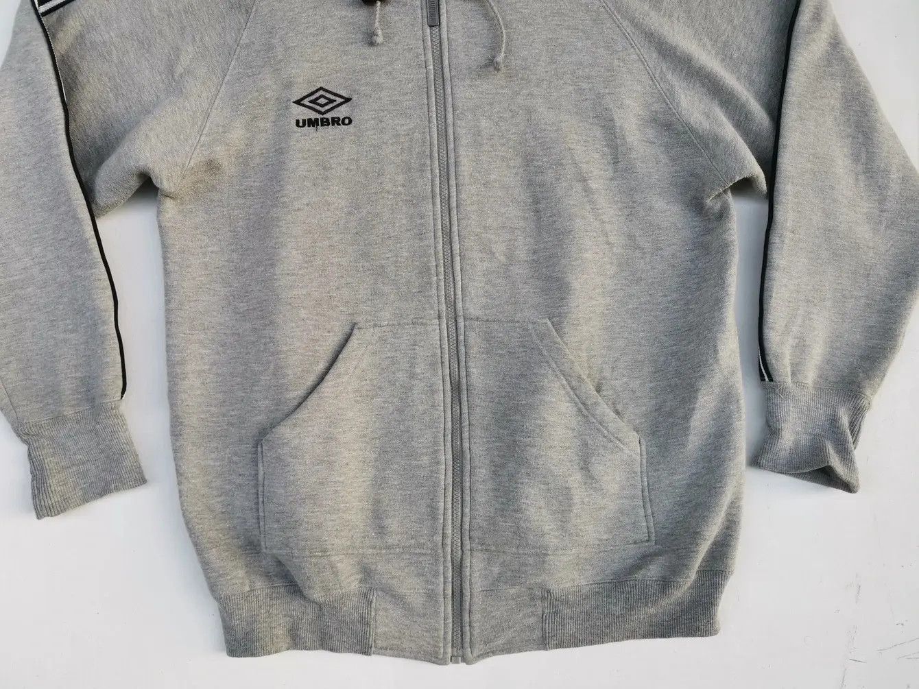 Umbro Rare!!! Umbro Big Logo Zipper Hoodie Sweaters Size US XL / EU 56 / 4 - 6 Thumbnail