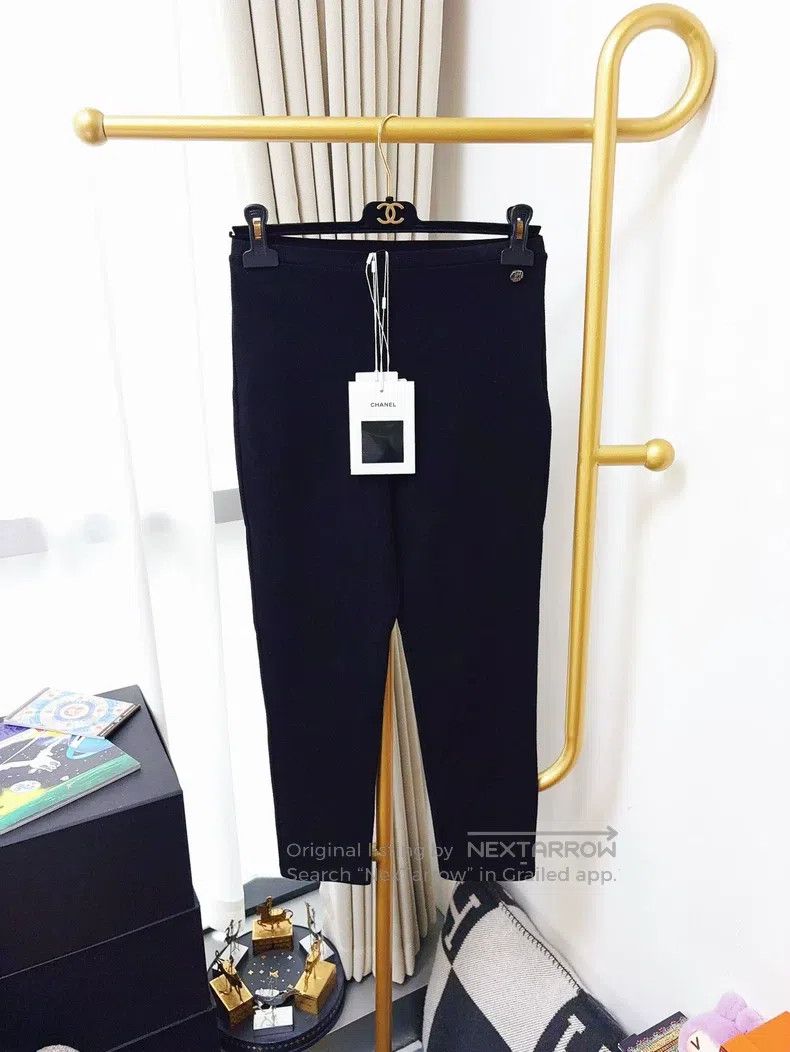 Chanel Chanel 22A High-end Handicraft Workshop Black Leggings Size 25" / US 0 / IT 36 - 1 Thumbnail