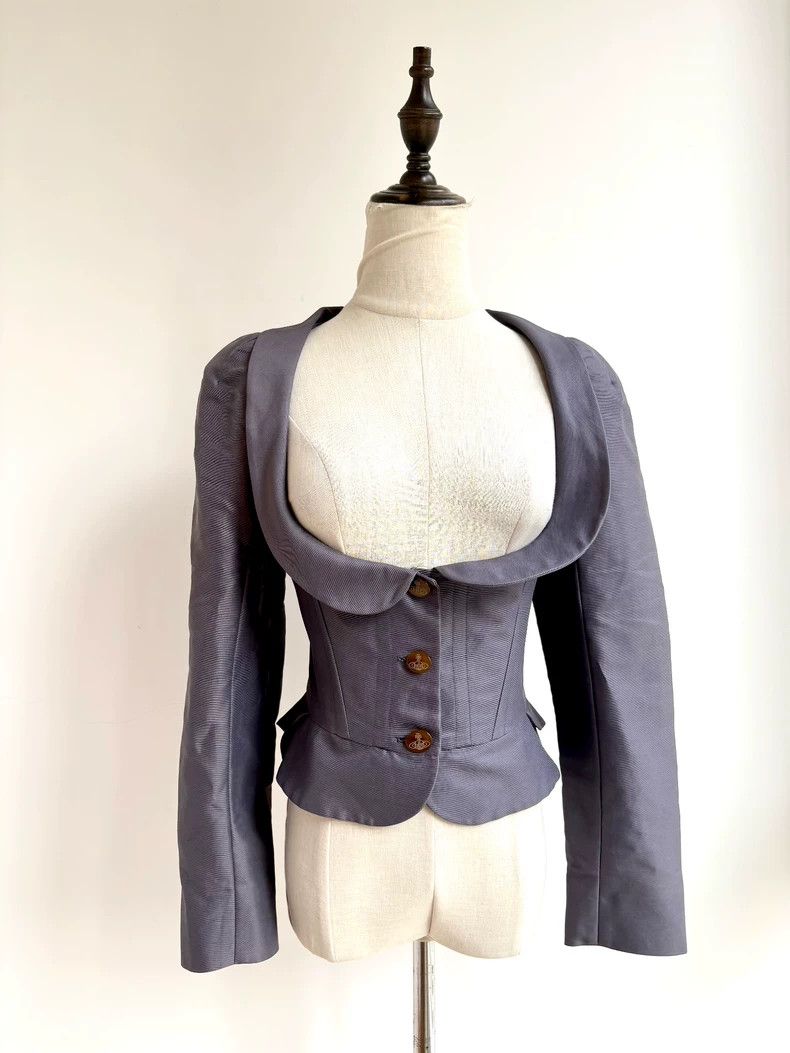 Vivienne Westwood Vivienne Westwood Gray pearly collar fishbone suit jacket Size XS / US 0-2 / IT 36-38 - 2 Thumbnail