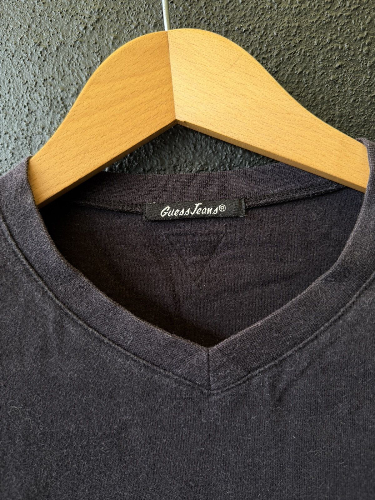 Guess Guess Triangle Black Long Sleeve V-Neck Shirt Size S Size S / US 4 / IT 40 - 3 Thumbnail