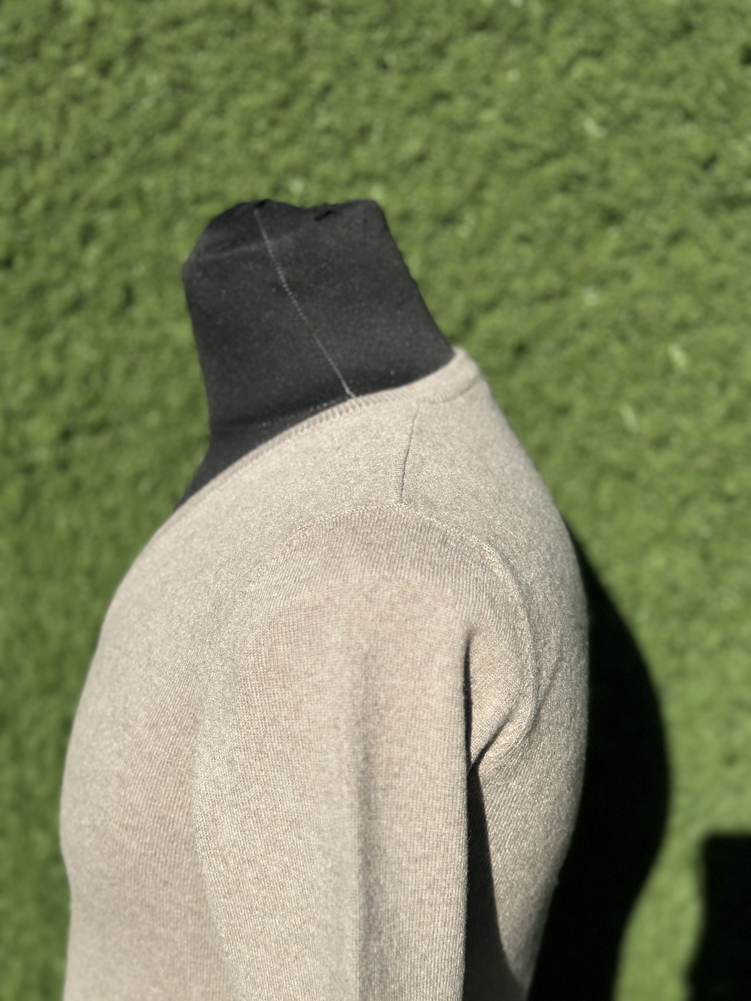Brunello Cucinelli Brunello Cucinelli 100% Cashmere V Neck Elbow Patches M L Size M / US 6-8 / IT 42-44 - 11 Thumbnail