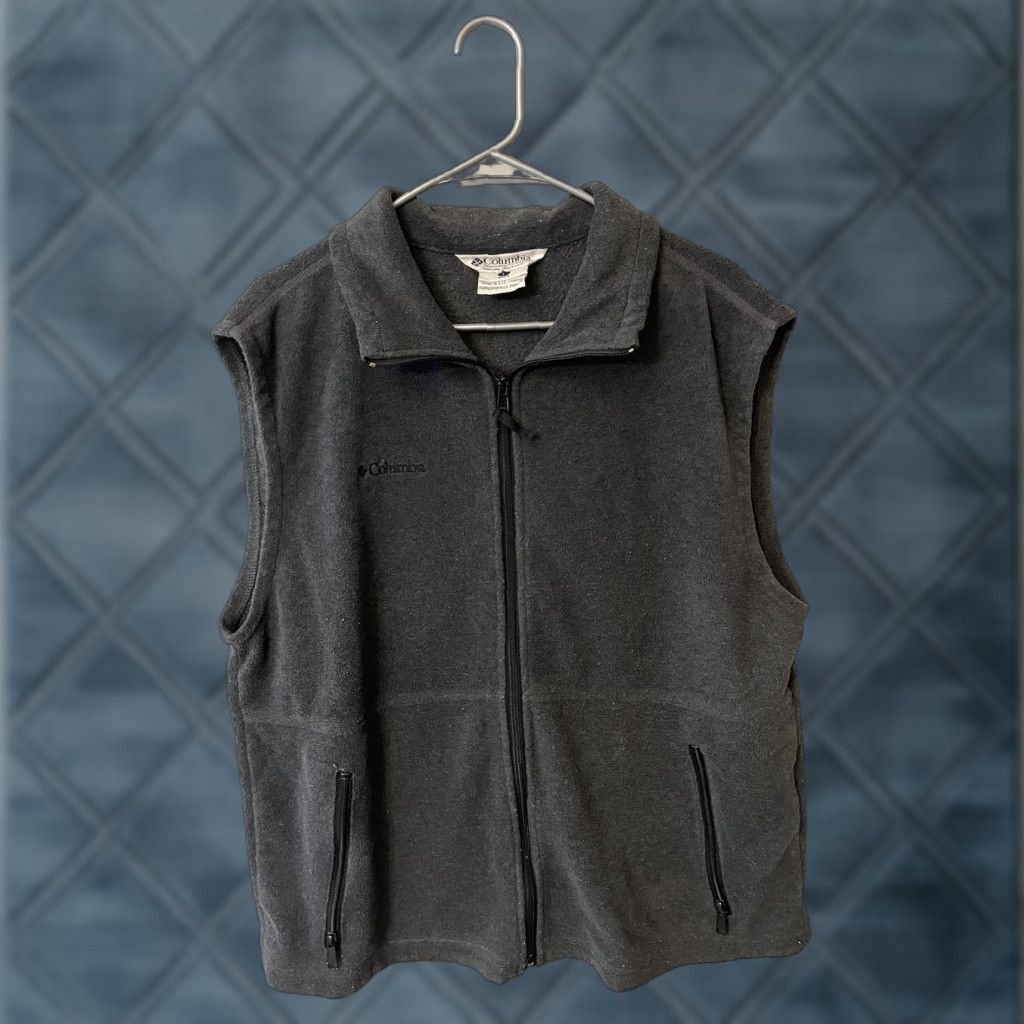 Vintage Columbia Gray Fleece Full Zip Vest Men’s Size L Adult Large Vest Full Zip Columbia Gray Fleece Vest Mens L Size US L / EU 52-54 / 3 - 1 Thumbnail