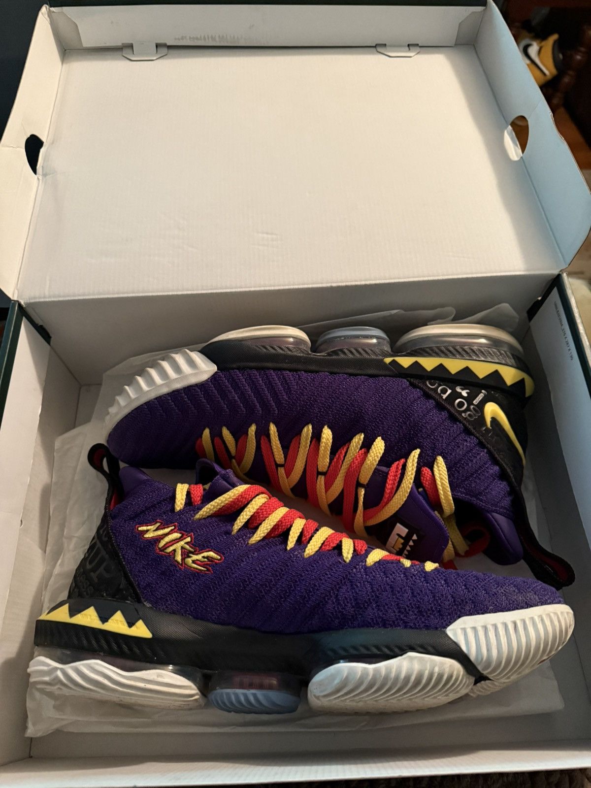 Nike Nike LeBron XVI 16 “Martin” LBJ James OG Box EXC sz12 Size US 12 / EU 45 - 5 Thumbnail