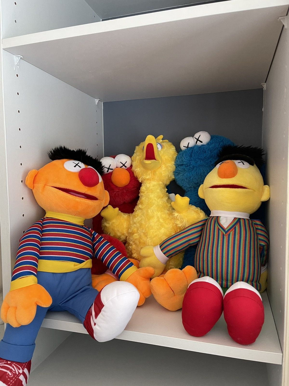 Kaws sesame street toy online